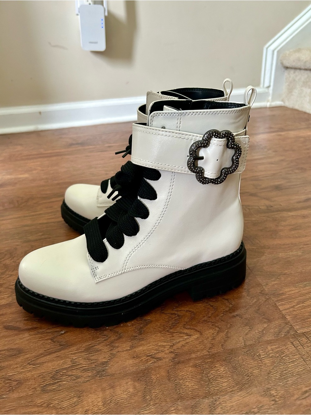 Sam & Libby Samantha White Combat Boots - NWT - Women’s 8.5